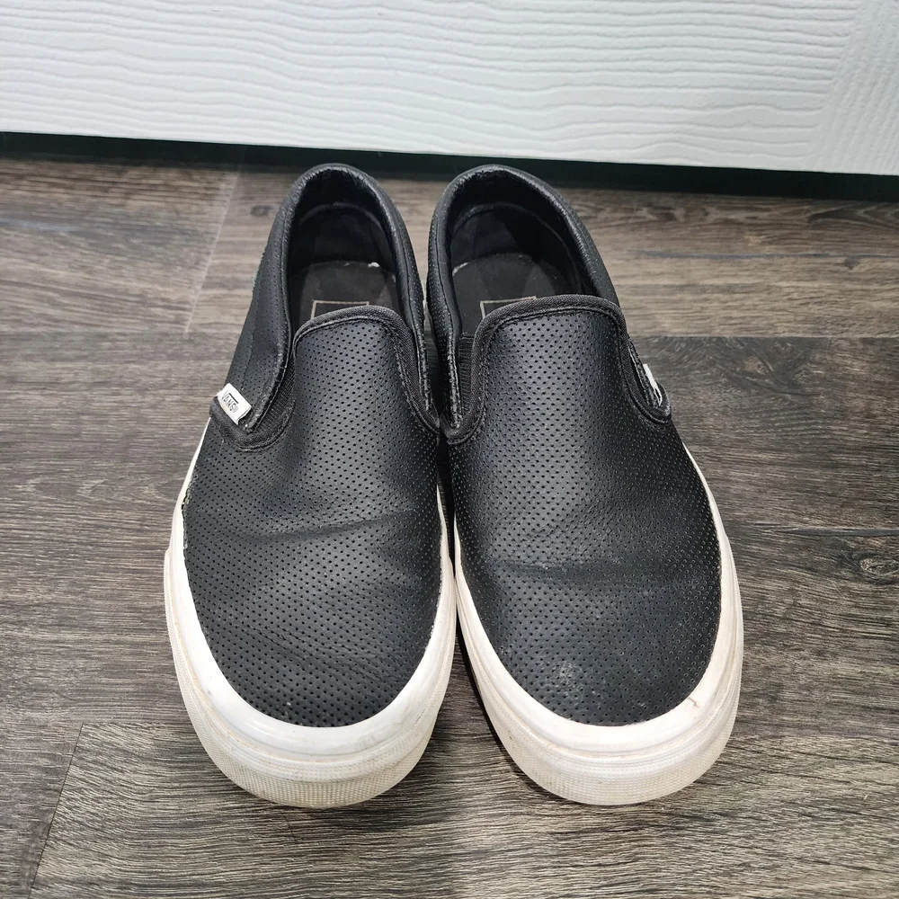 Vans Classic Lows Black Leather Perforated Slip On, Size 5.5 Men's
